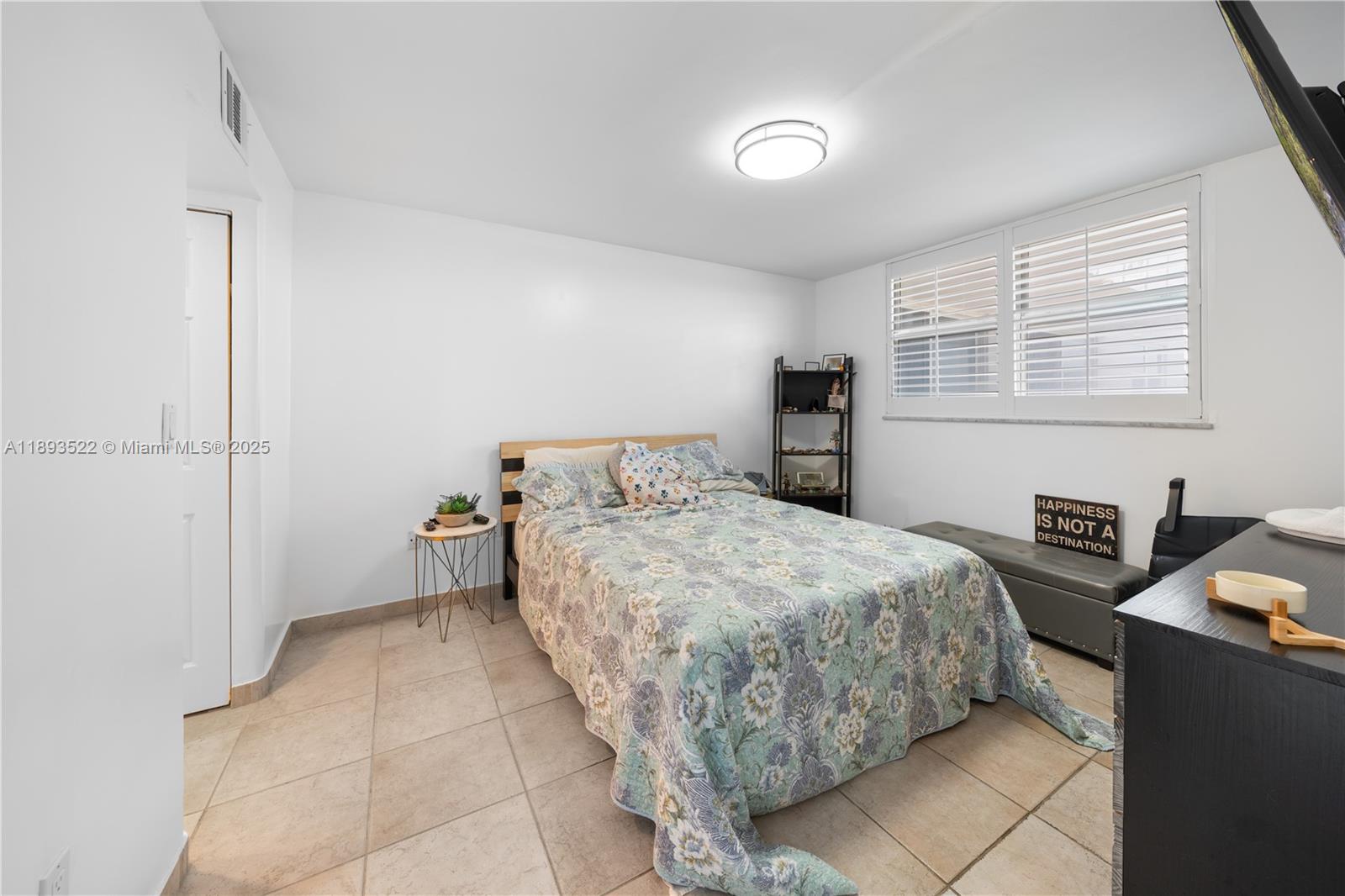 ROYAL ATLANTIC CONDO - Residential