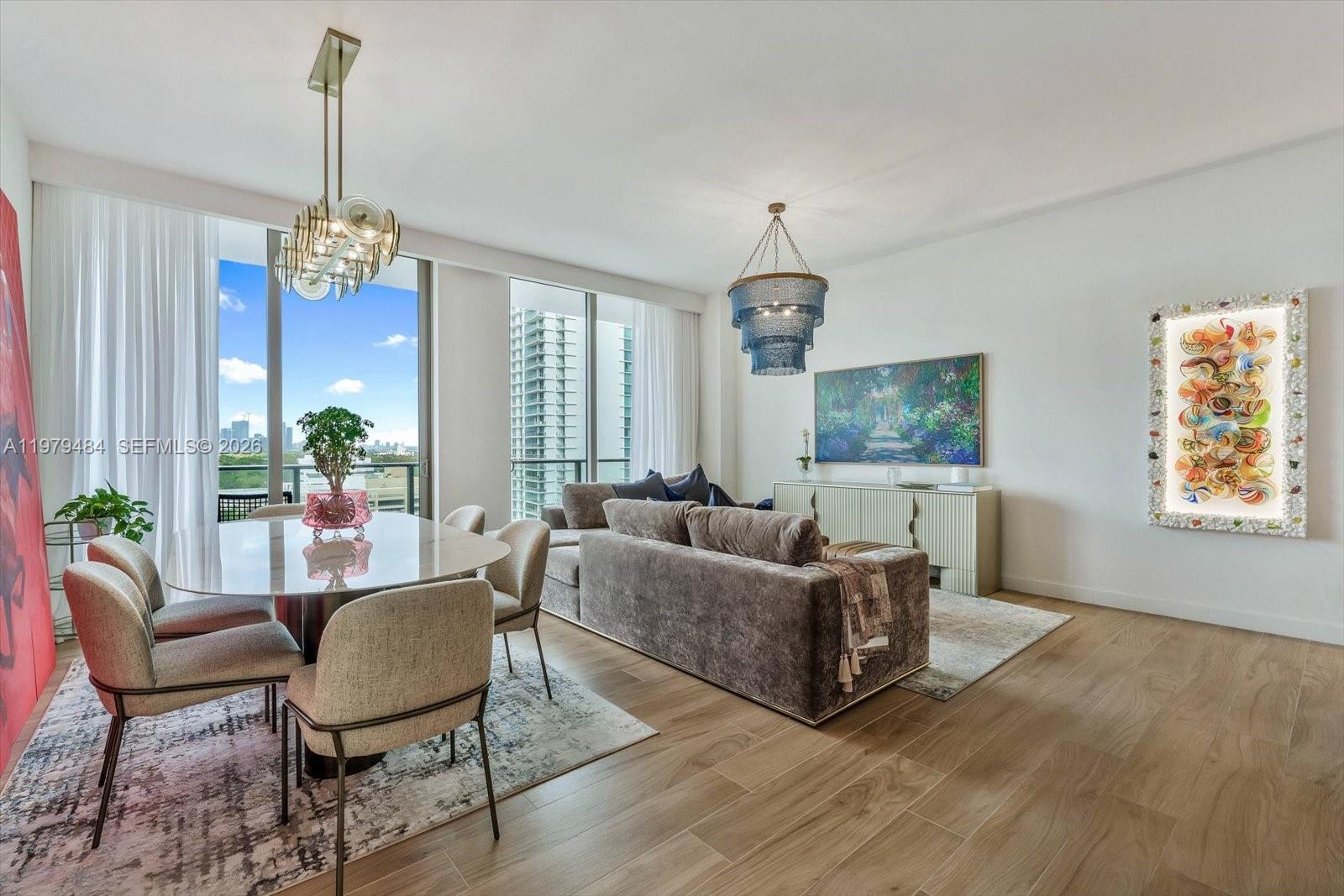 2678 Tigertail Ave 902