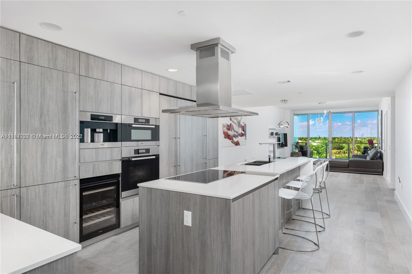 OCEANA KEY BISCAYNE CONDO - Residential