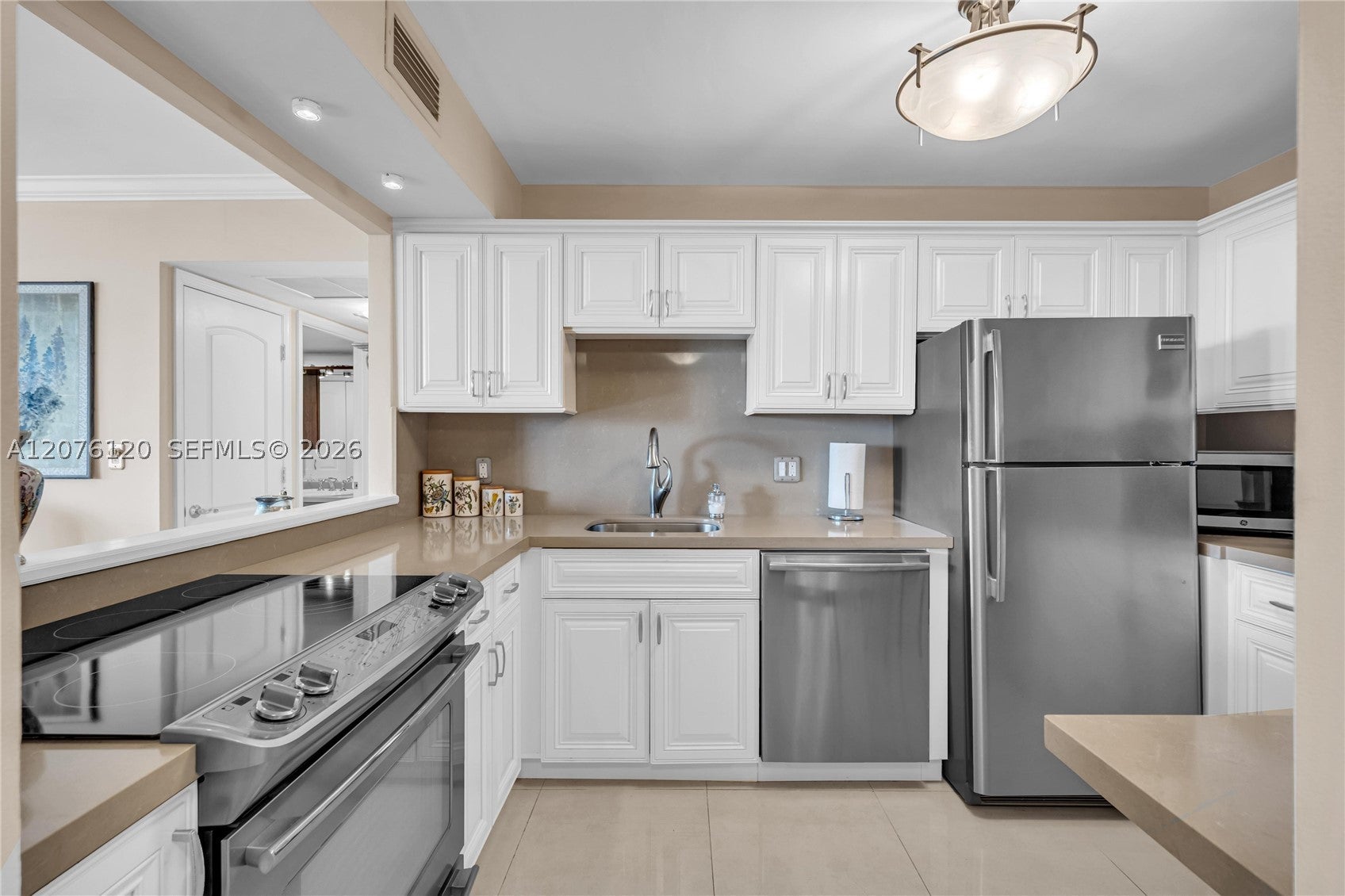 20335 W Country Club Dr 2409