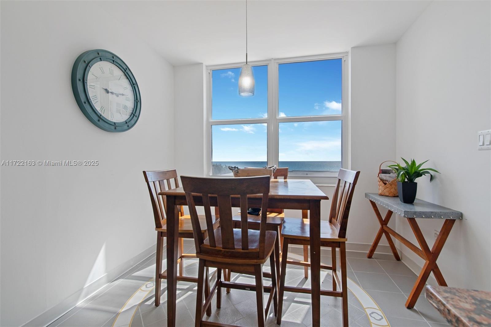 AQUARIUS CONDO - Residential Lease