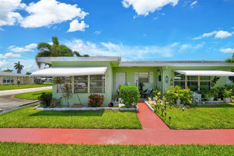 Photo of 3241 Ridge Hill Rd, Boynton Beach, FL 33435 (MLS # A12041743)