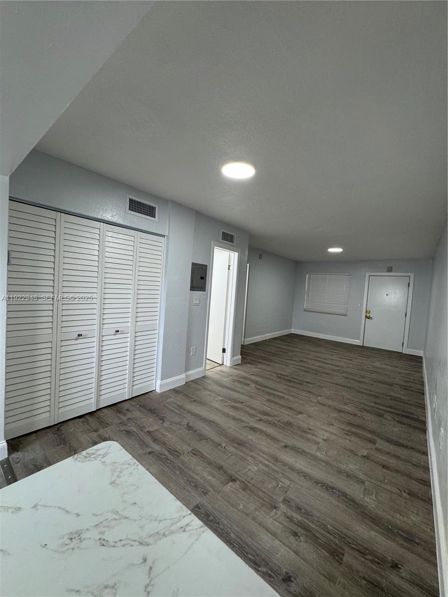 11950 NE 2nd Ave 102