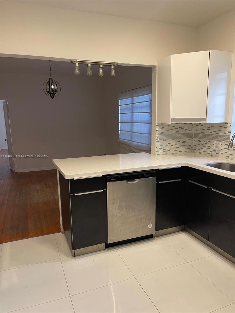 SURPRISE LAKE - Residential Lease