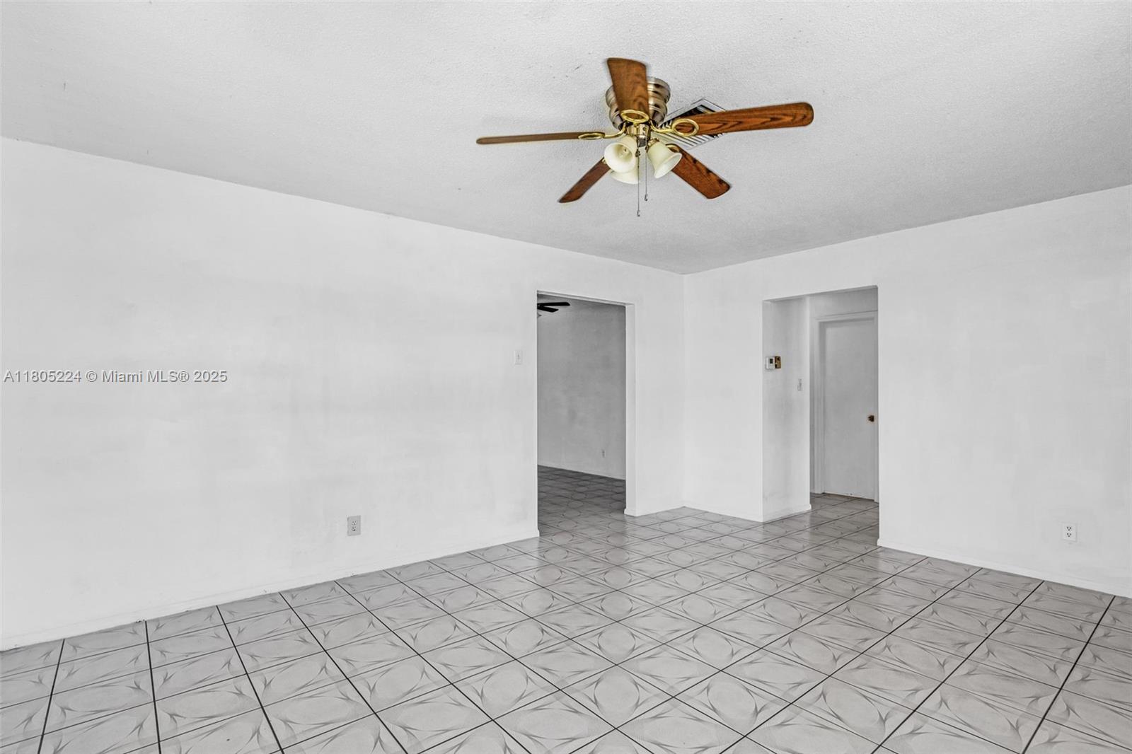 View photos, virtual tours, details... 7612 NW 68th Ave