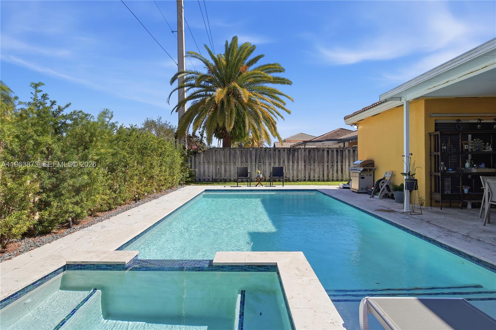 PELICAN BAY AT OLD CUTLER - Residential