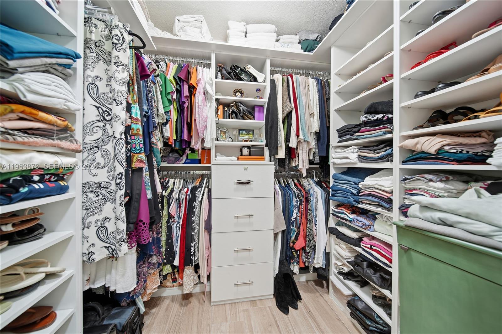 PELICAN BAY AT OLD CUTLER - Residential