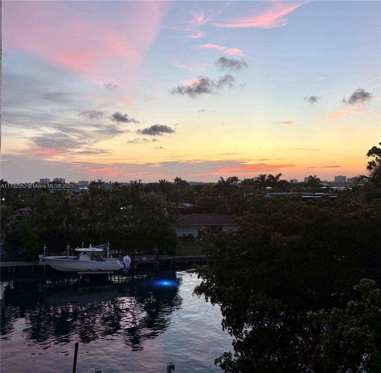 10000 PLAZA CONDO-SOUTH T - Residential