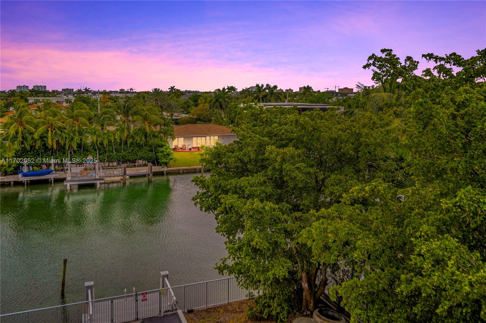 10000 W Bay Harbor Dr 401