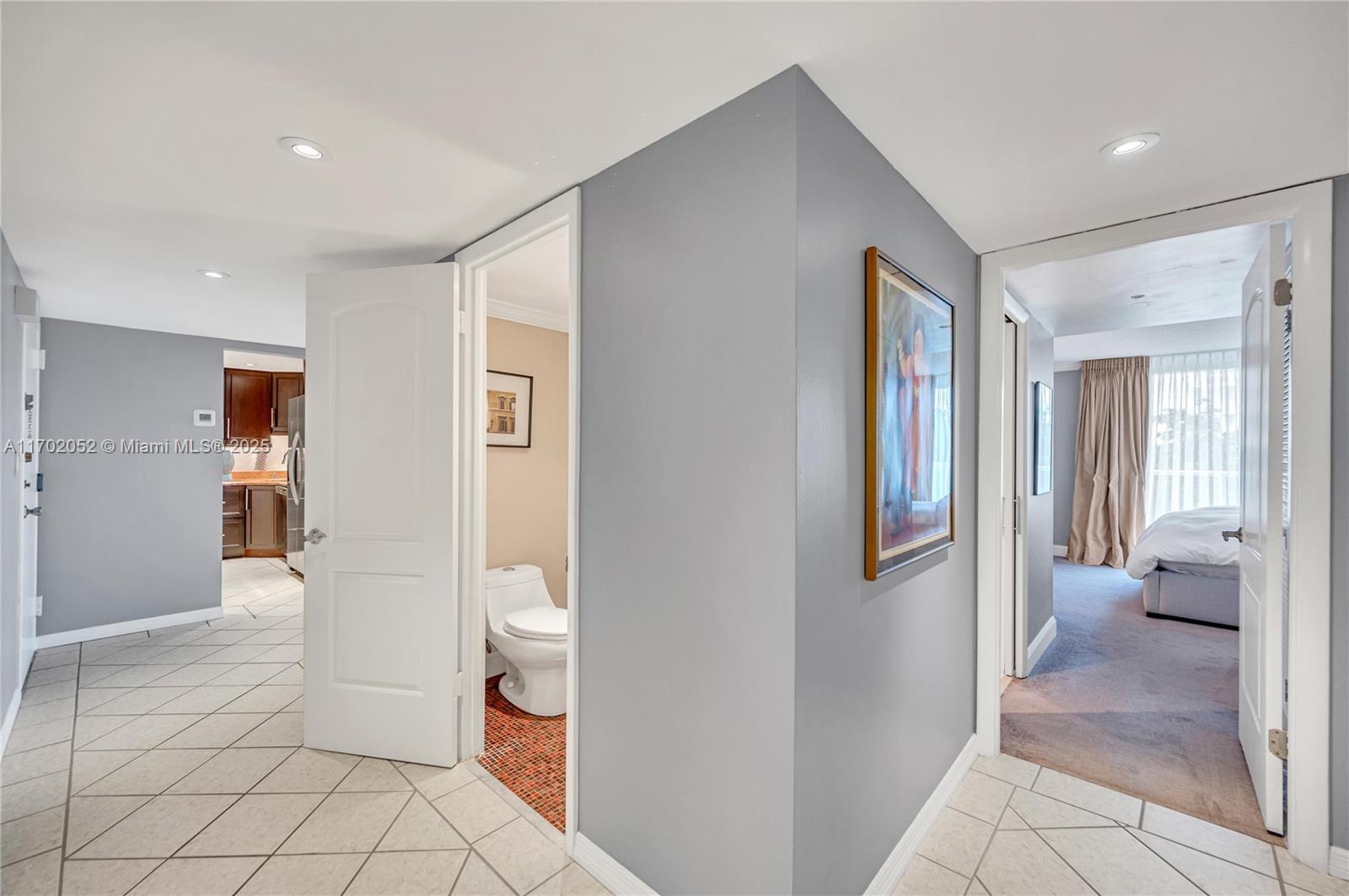 10000 PLAZA CONDO-SOUTH T - Residential