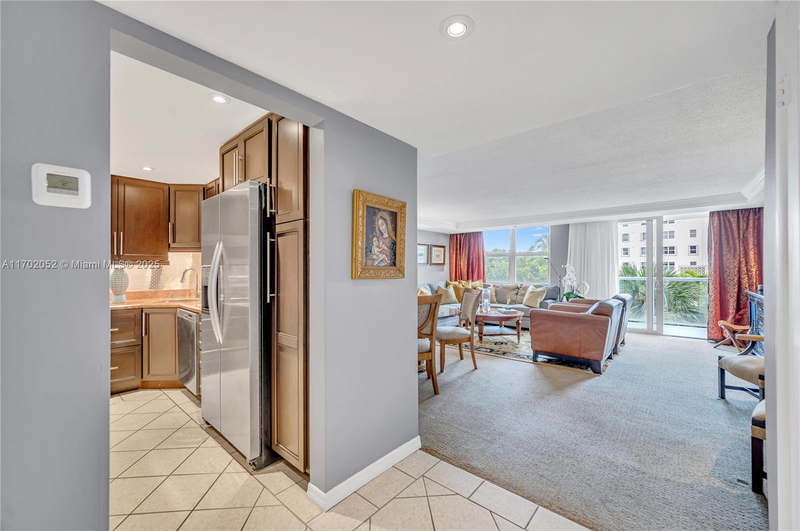 10000 PLAZA CONDO-SOUTH T - Residential