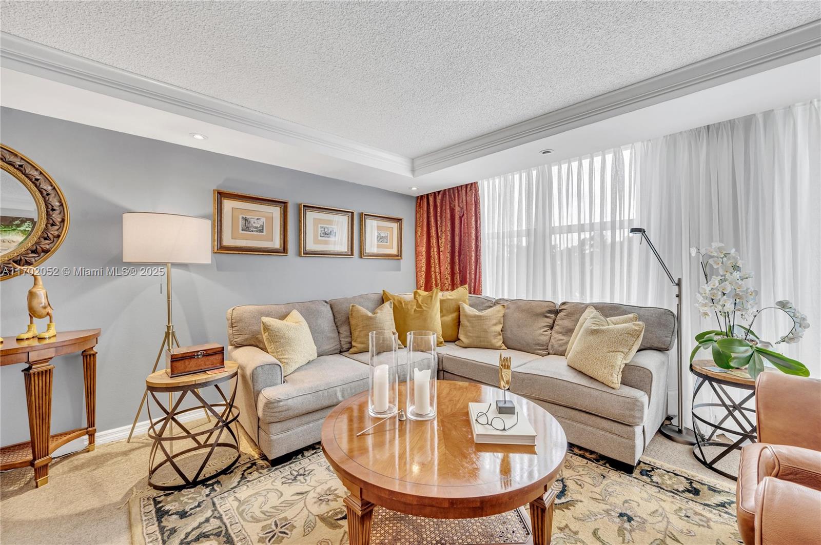 10000 PLAZA CONDO-SOUTH T - Residential