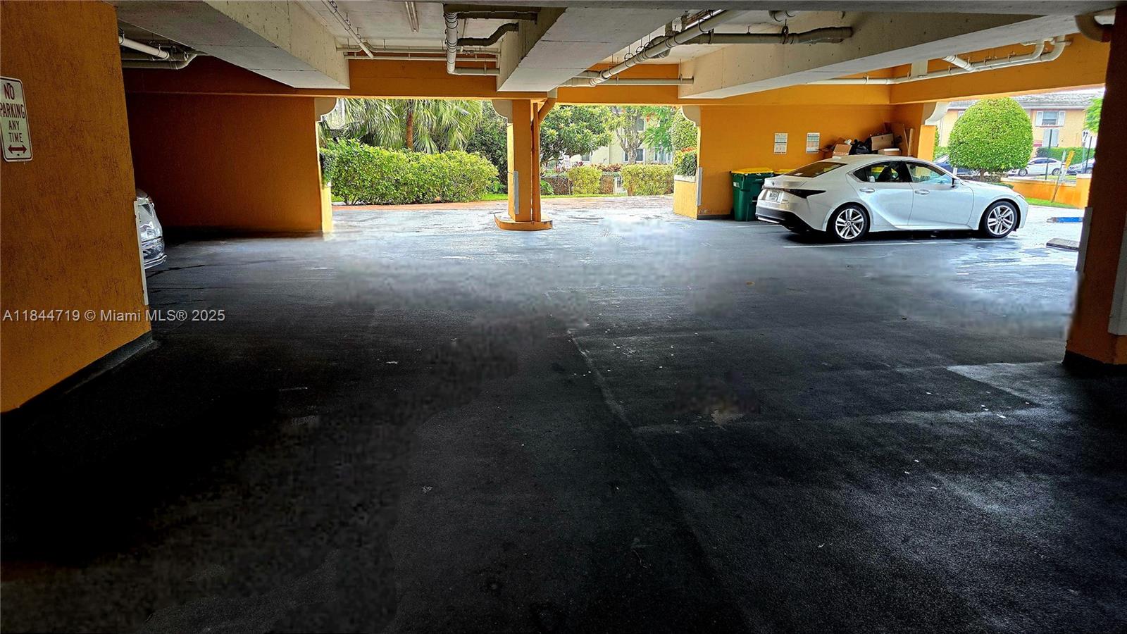 FIRST ALHAMBRA CIRCLE CON - Residential