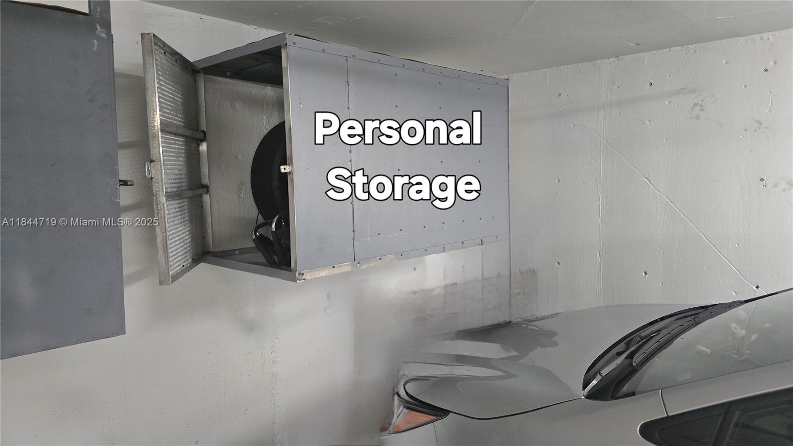 FIRST ALHAMBRA CIRCLE CON - Residential