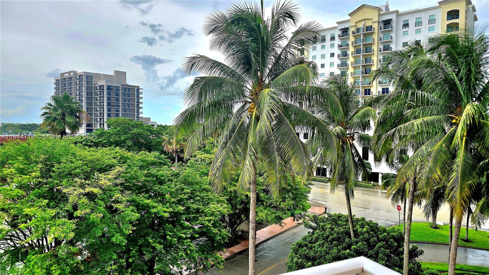 FIRST ALHAMBRA CIRCLE CON - Residential