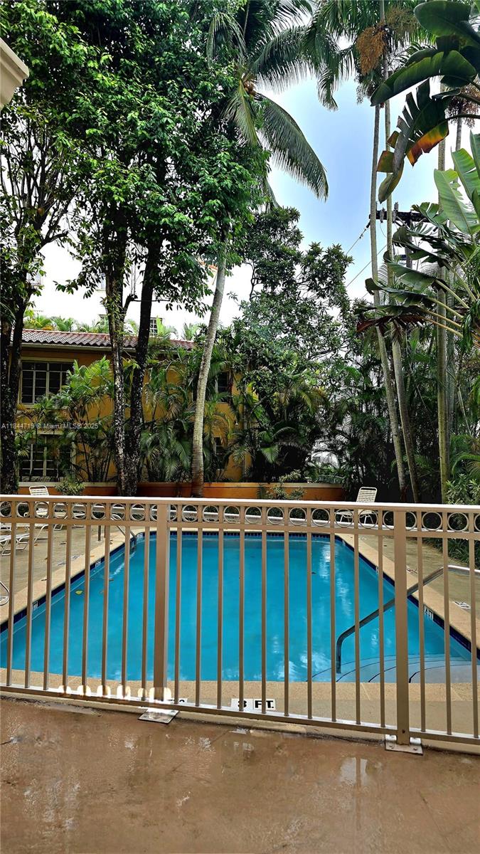 FIRST ALHAMBRA CIRCLE CON - Residential