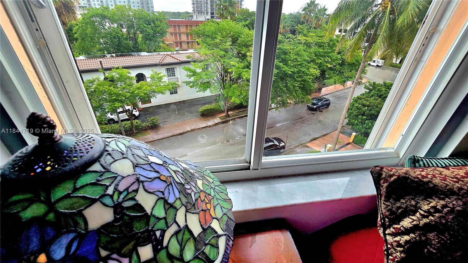 FIRST ALHAMBRA CIRCLE CON - Residential