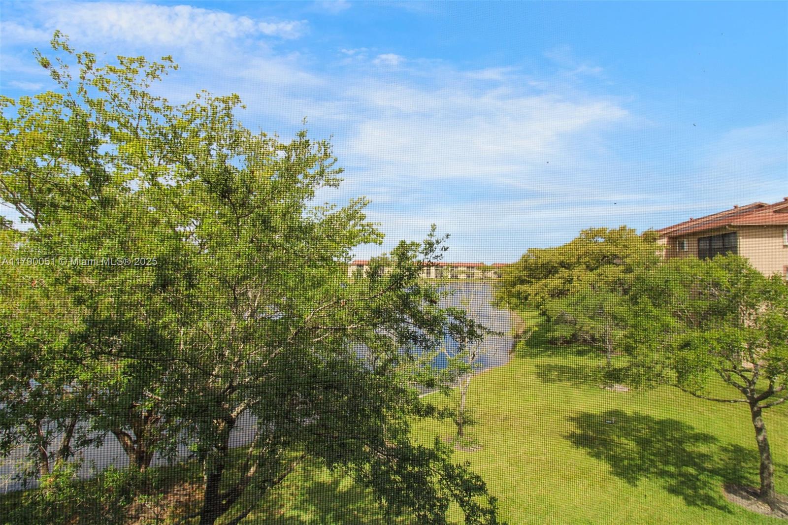 SUFFOLK AT CENTURY VILLAG - Residential