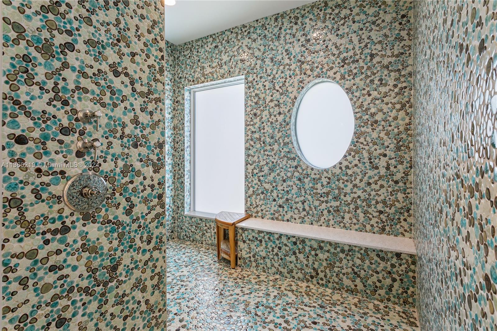 Isle de la Maison - Residential