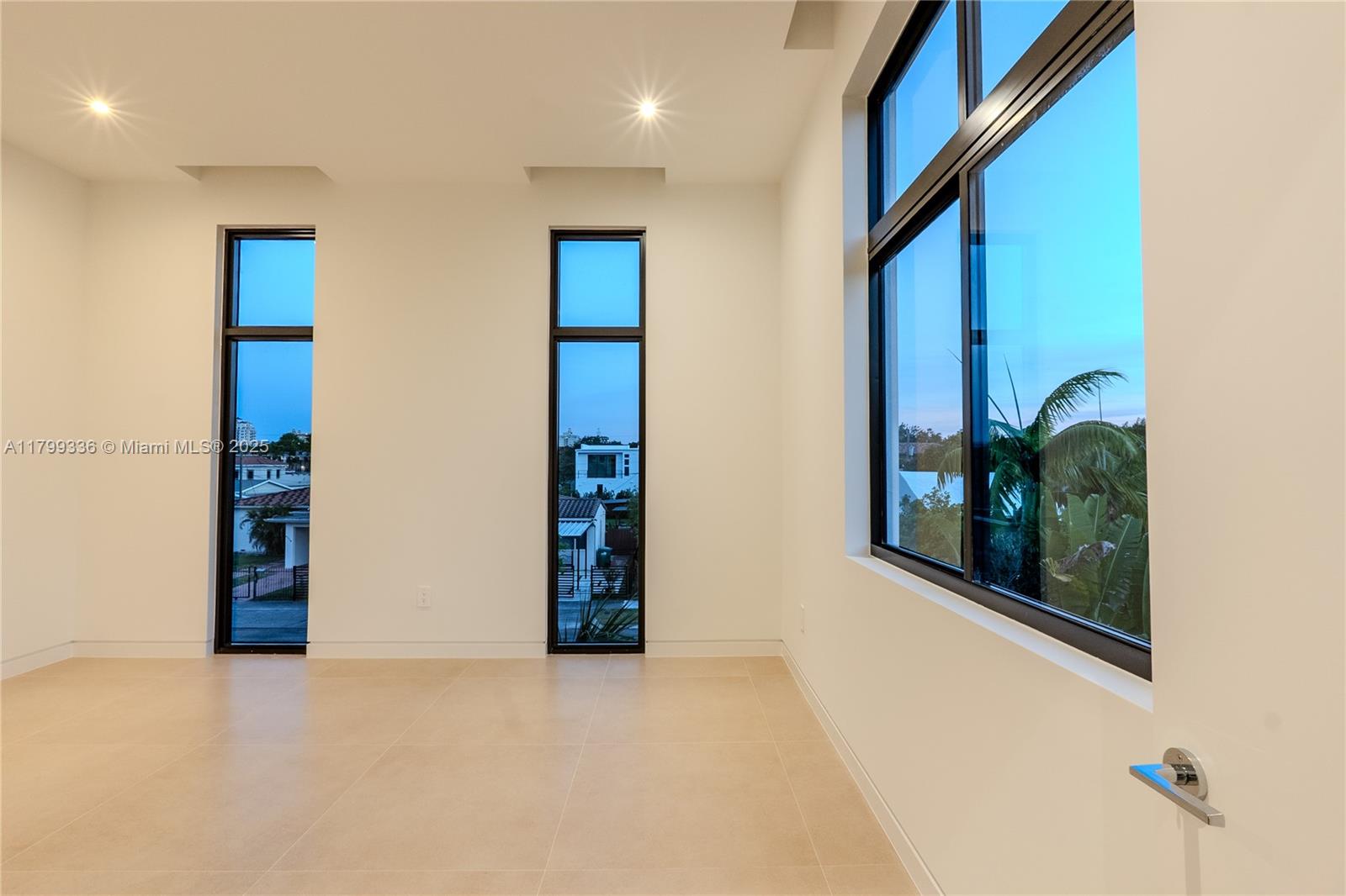 LE JEUNE VILLAS - Residential