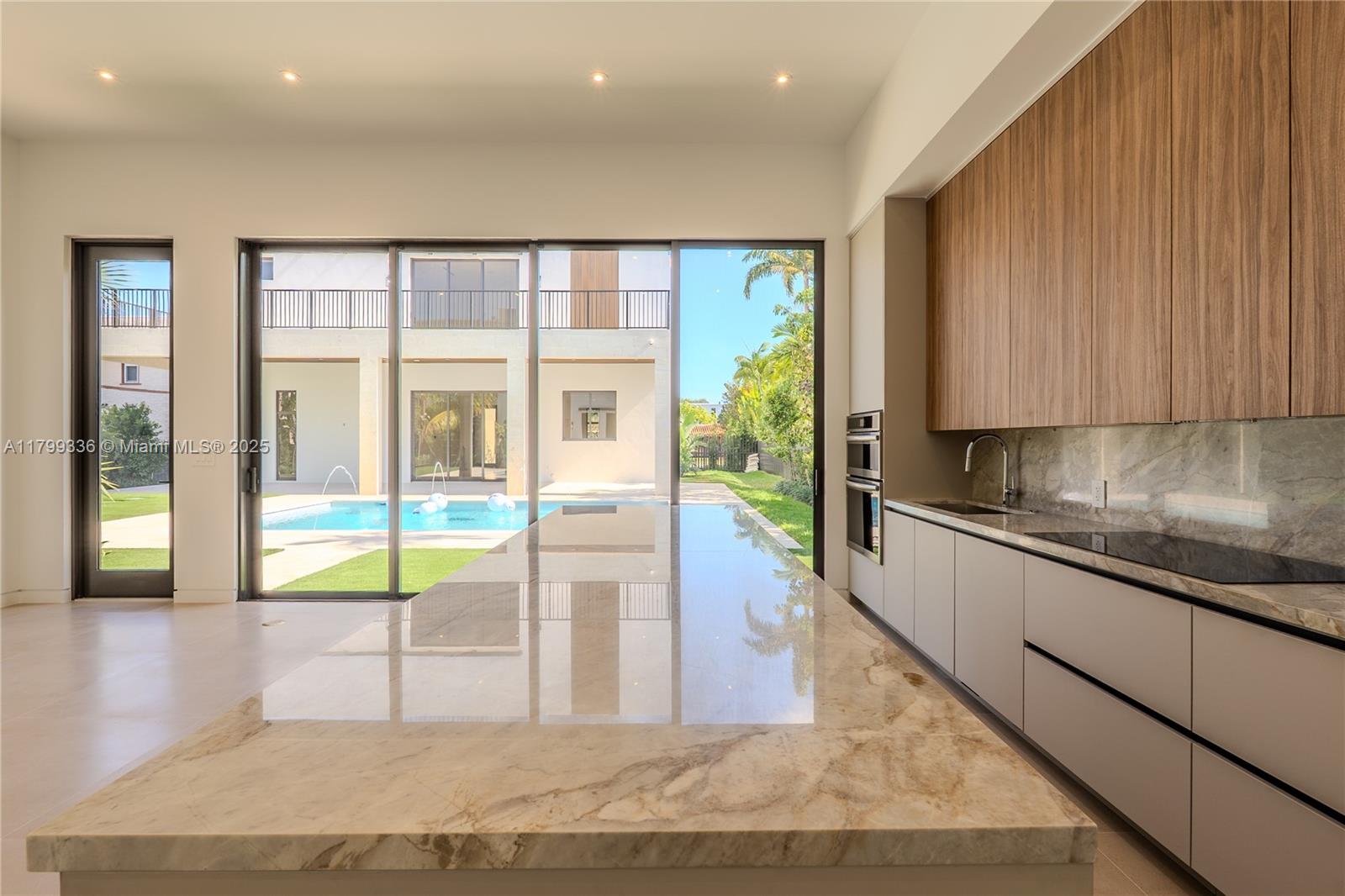 LE JEUNE VILLAS - Residential