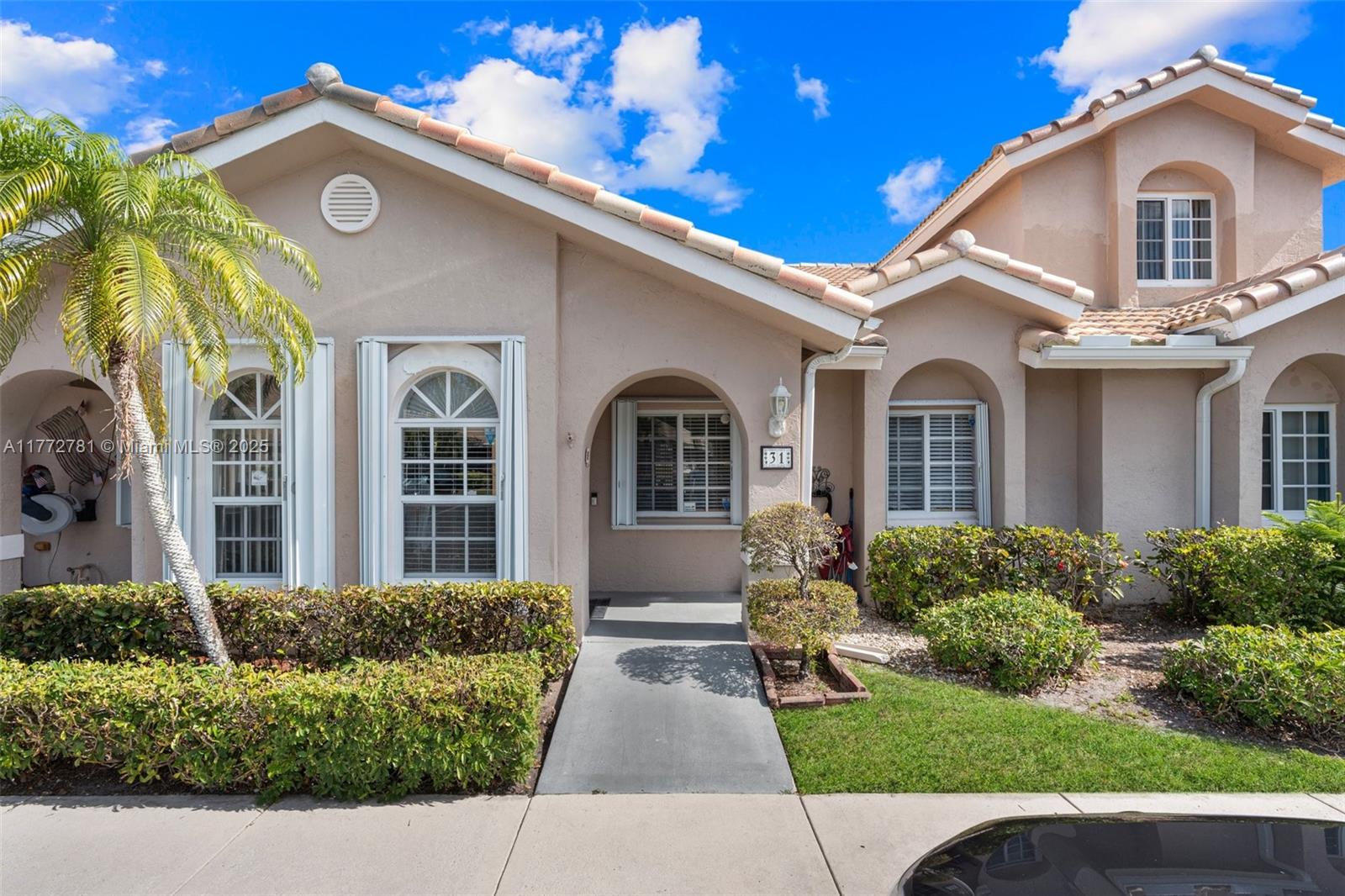 Property for Sale at 3171 Holiday Springs Blvd 31-5, Margate, Broward County, Florida - Bedrooms: 2 
Bathrooms: 2  - $355,000