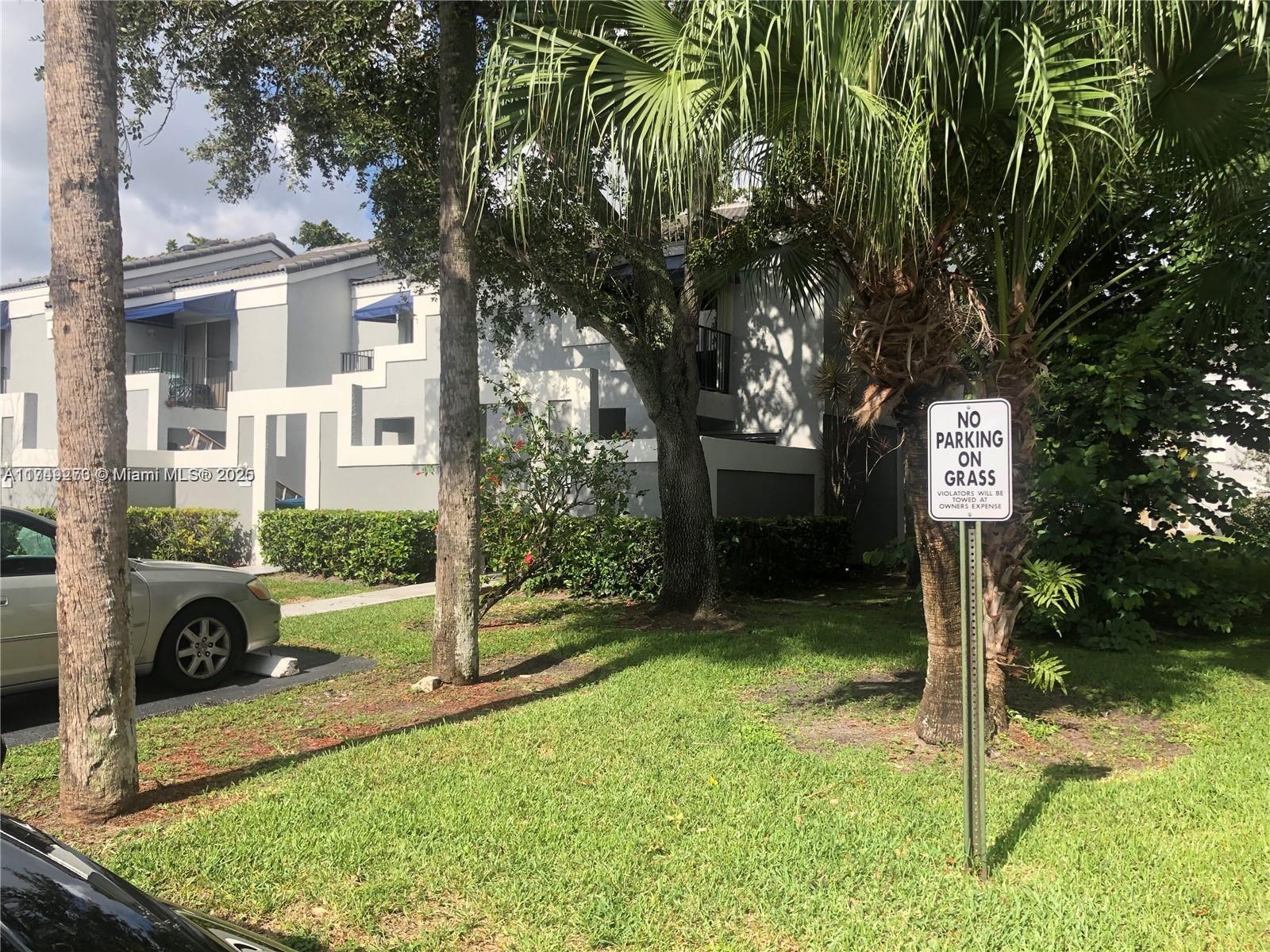 CROSS CREEK TOWNHOMES PLA - Residential Lease