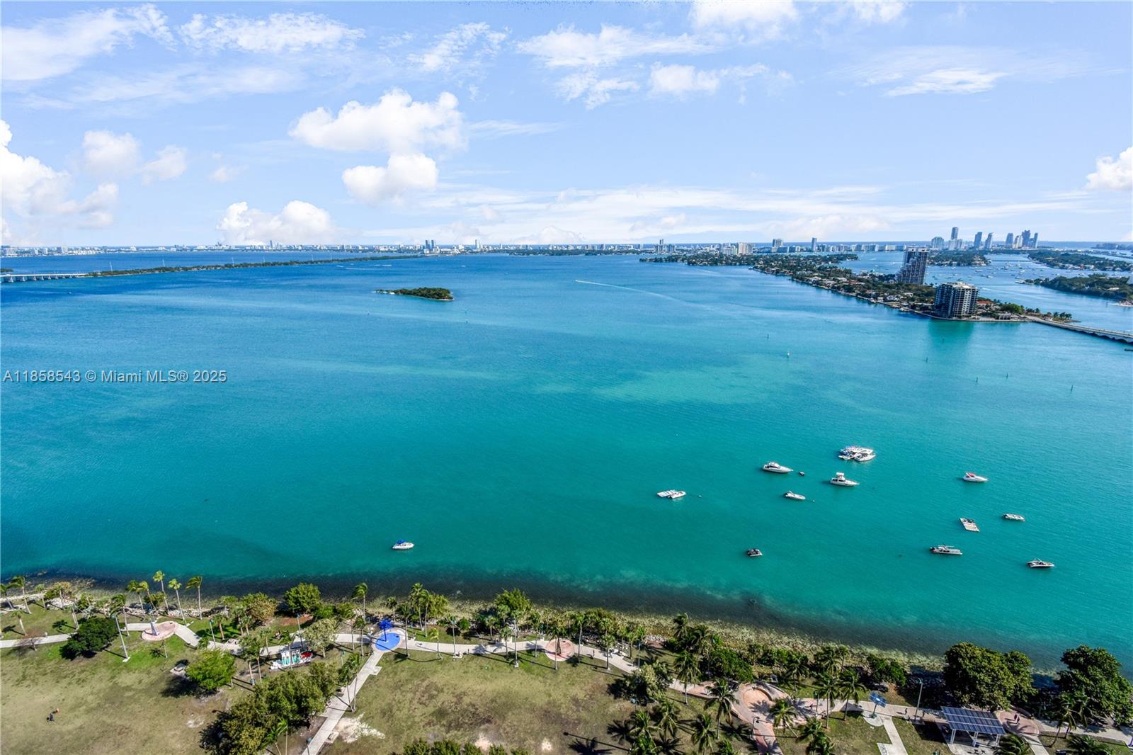 1800 N Bayshore Dr 3501