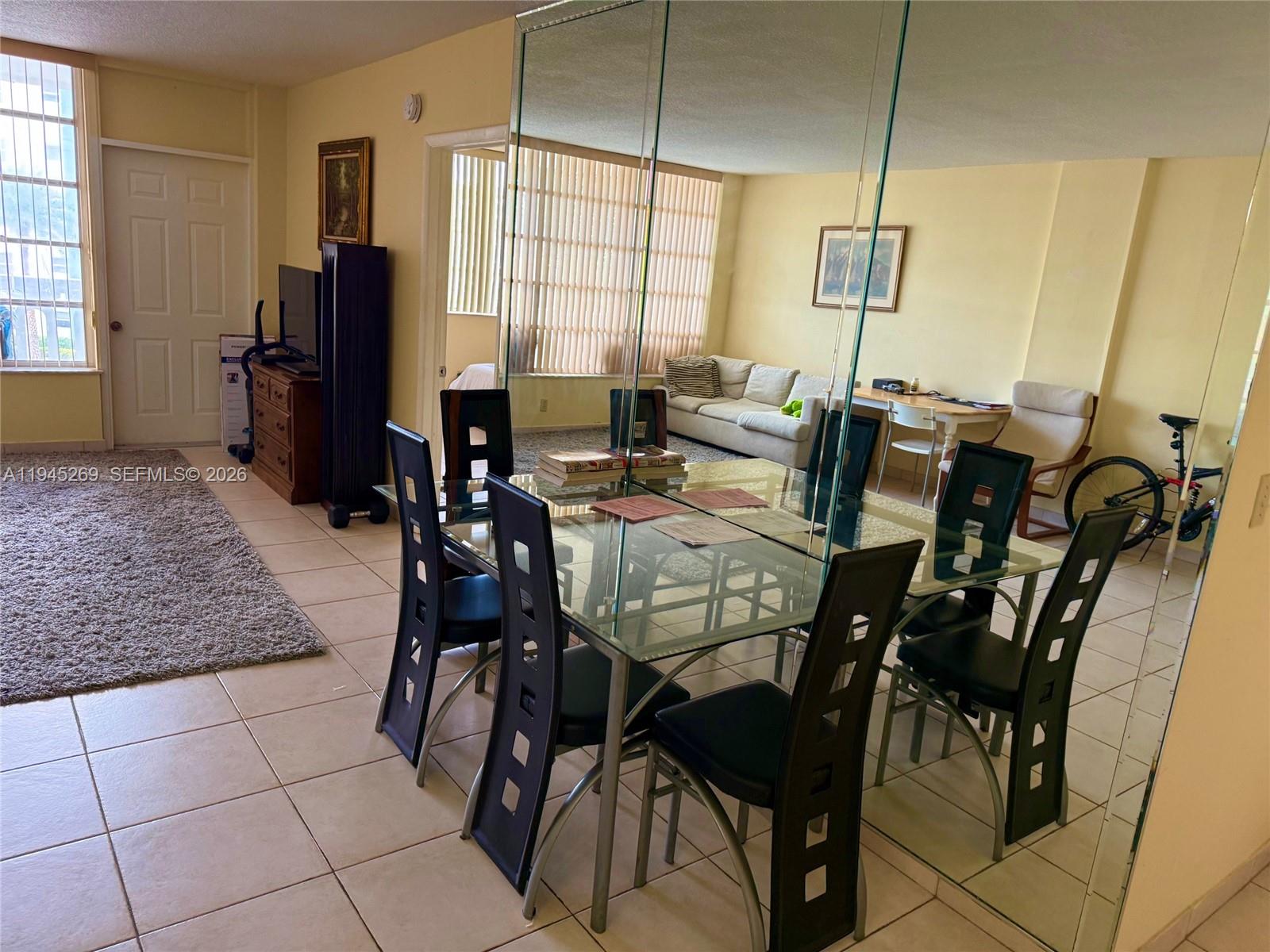 GOLDEN VIEW CONDO - Residential