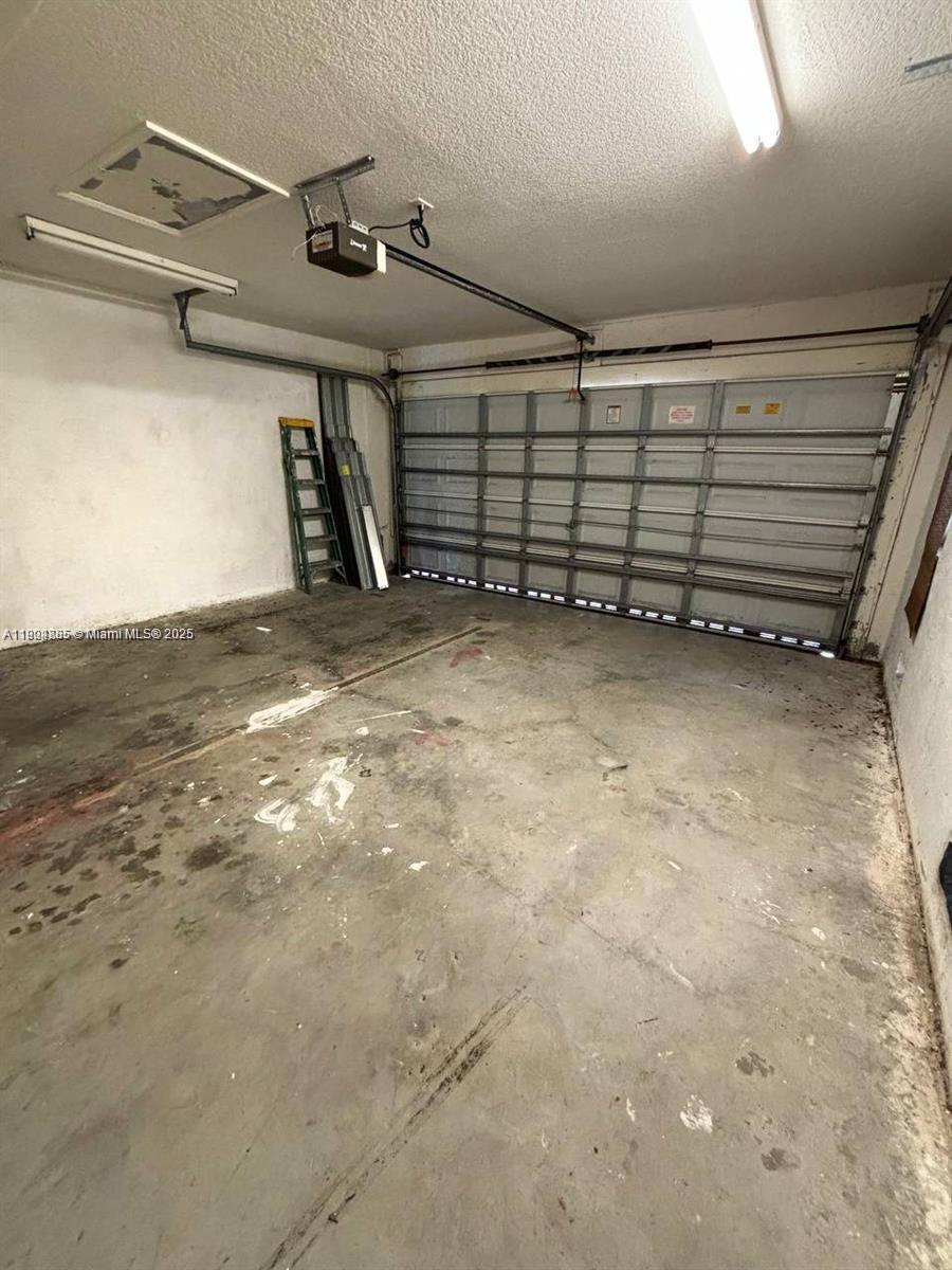 PELICAN BAY AT OLD CUTLER - Residential Lease