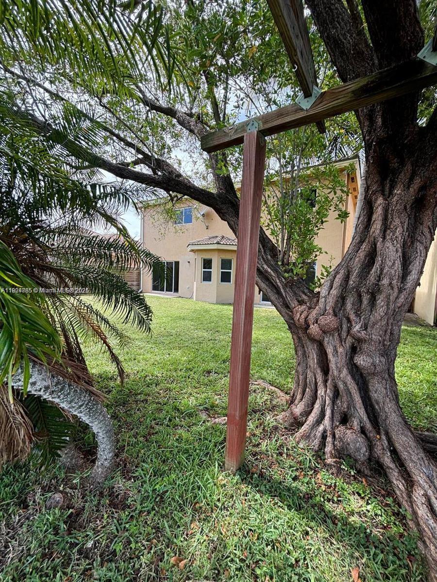 PELICAN BAY AT OLD CUTLER - Residential Lease