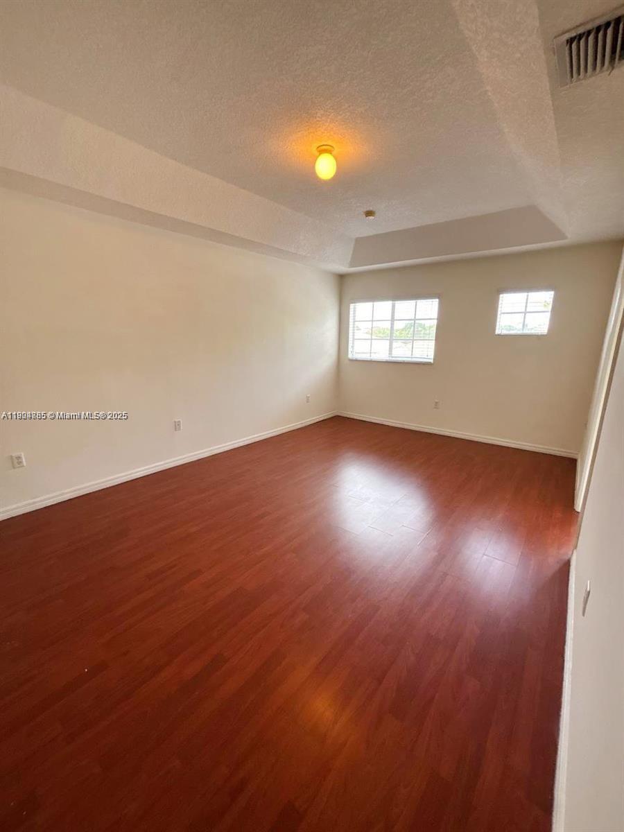 PELICAN BAY AT OLD CUTLER - Residential Lease