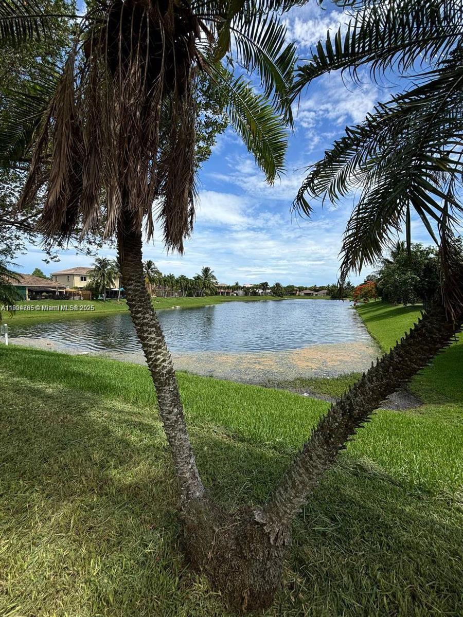PELICAN BAY AT OLD CUTLER - Residential Lease
