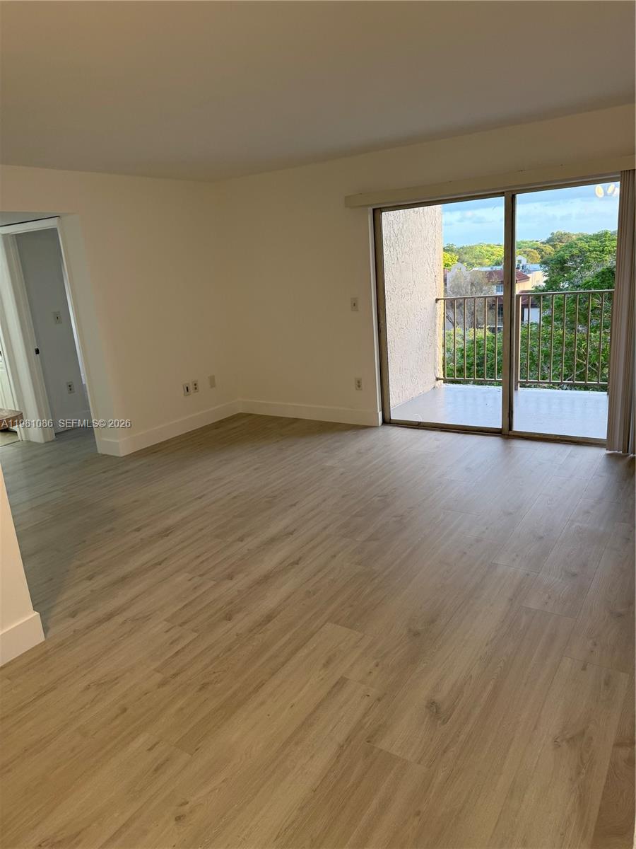 KENDALL LAKE TOWERS CONDO - Residential Lease