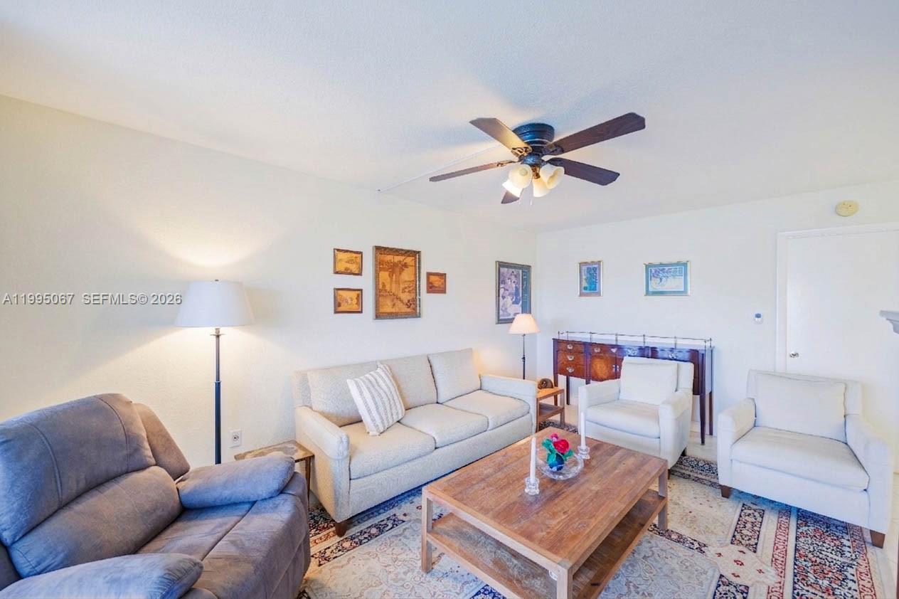 LIME BAY CONDOMINIUM 6 - Residential