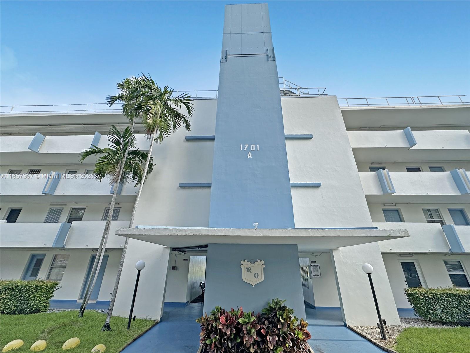 ABSOLUTELY GORGEOUS. Spectacular 1+1.5 sporting all tile floors, a perfect screened-in balcony overlooking lush green space and the sprawling pool deck, incredible North/South exposure with outdoor space on both sides of the unit, wonderfully low condo dues that include reserves, a wide open kitchen replete with a great breakfast bar, spacious walk-in closets, assigned parking space plus ample guest parking and so much more. This condo is one of the best deals in the entire city. Call today, easy to show.