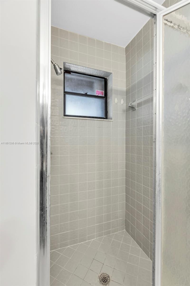 LAKES OF BOCA BARWOOD 2 - Residential