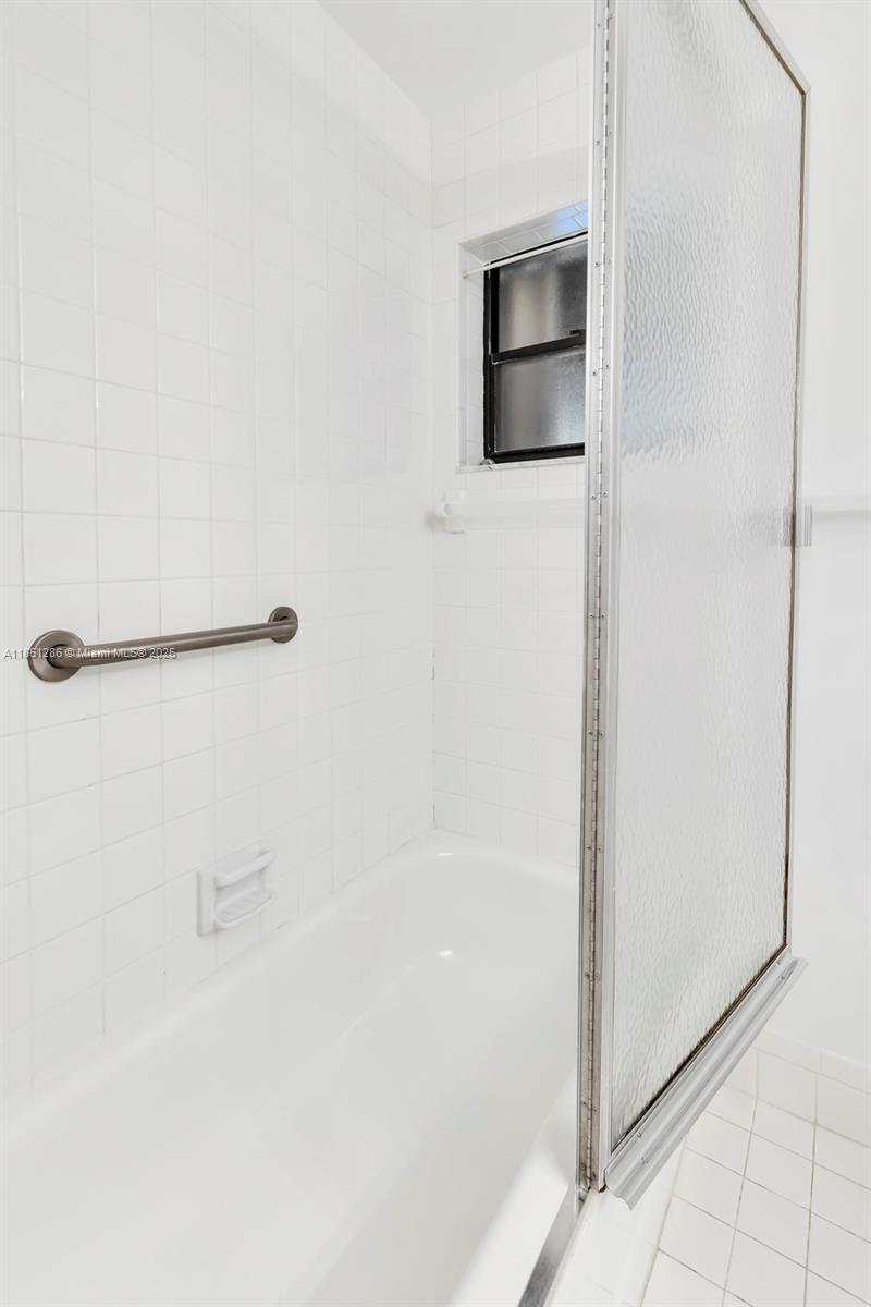 LAKES OF BOCA BARWOOD 2 - Residential