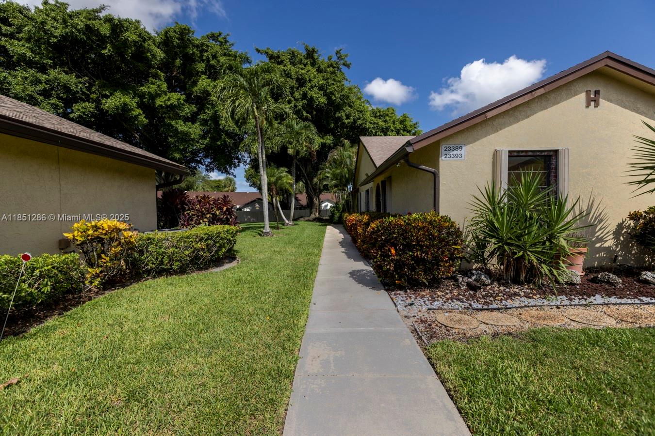 LAKES OF BOCA BARWOOD 2 - Residential