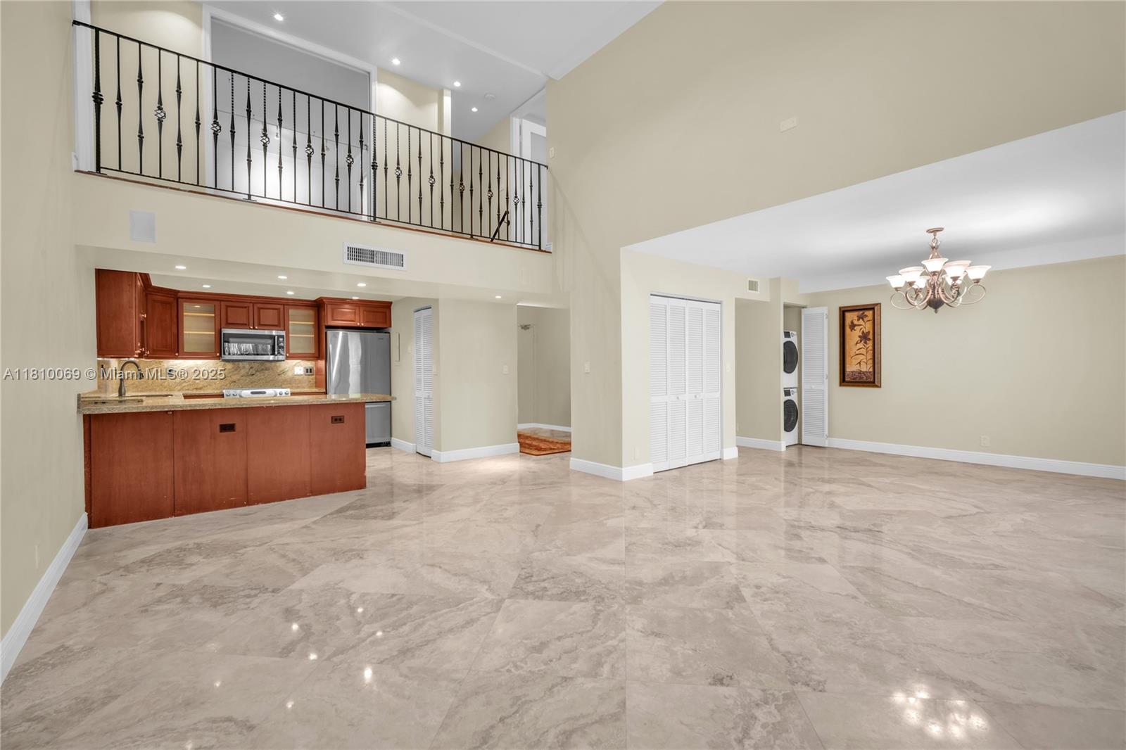 CORONADO CONDO- TOWER II - Residential