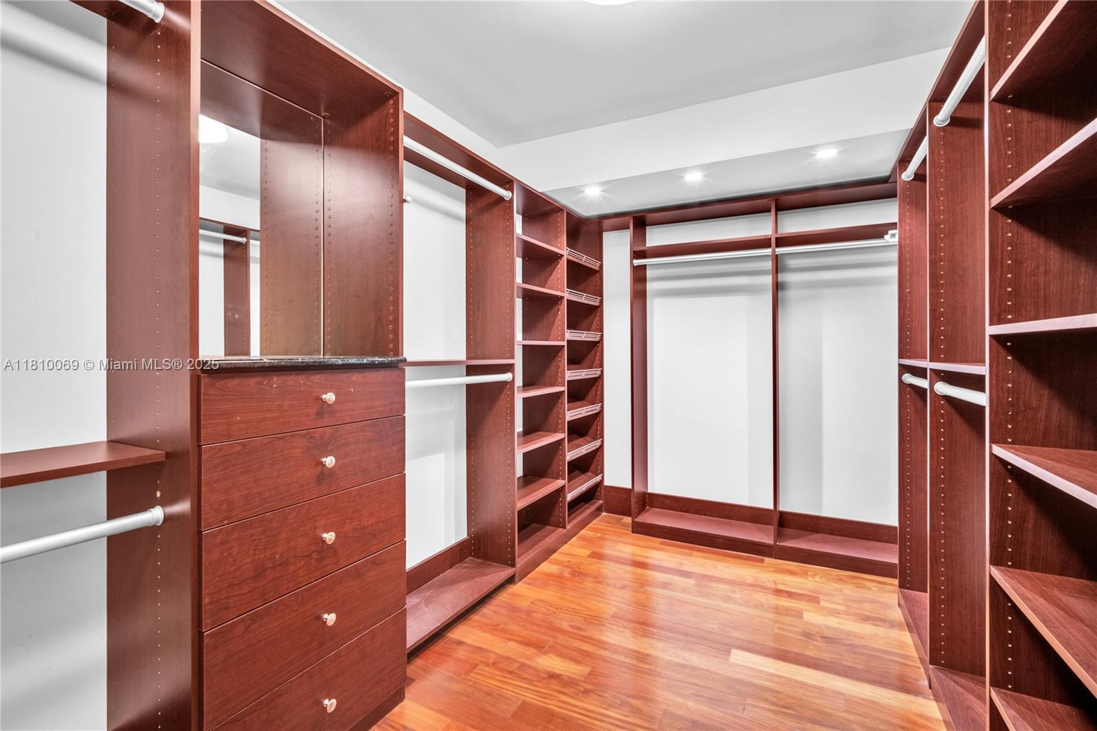 CORONADO CONDO- TOWER II - Residential