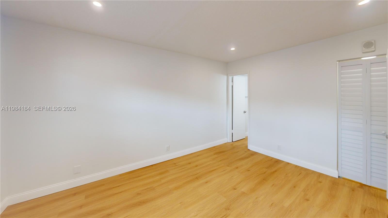 GREENS CONDO APTS PHASE I - Residential