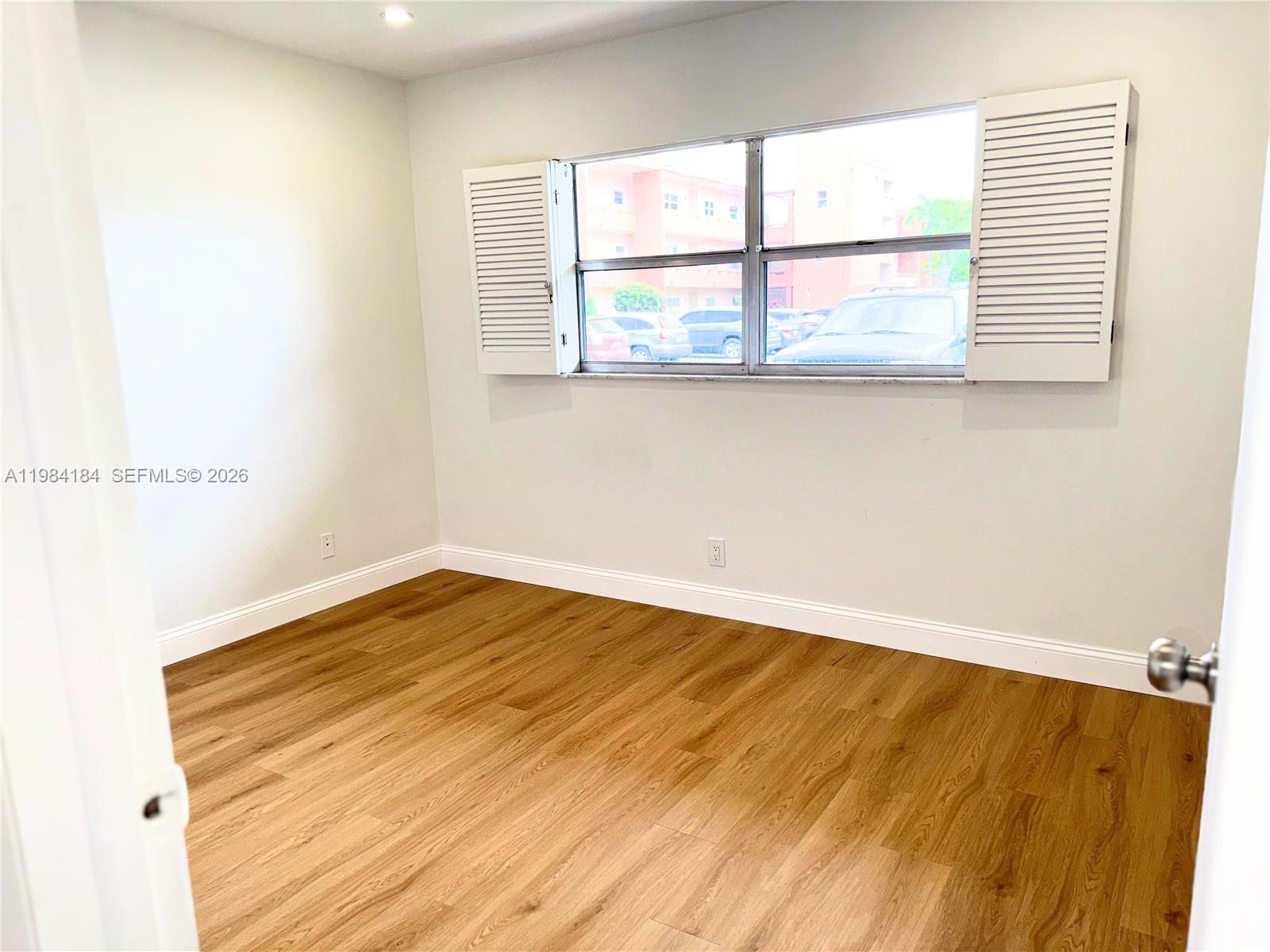 GREENS CONDO APTS PHASE I - Residential