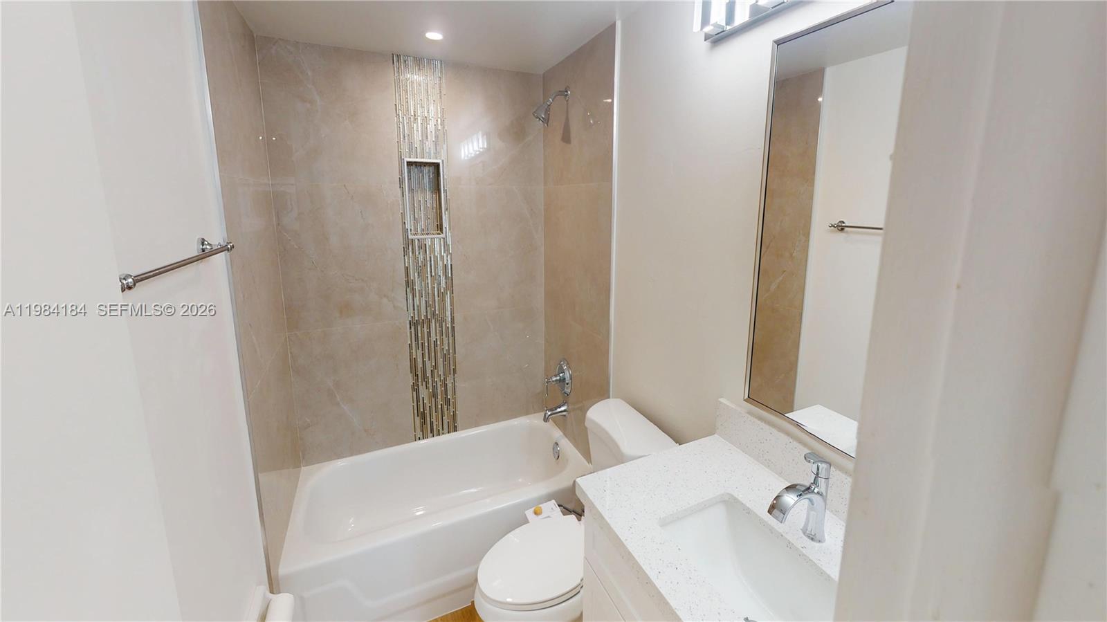 GREENS CONDO APTS PHASE I - Residential