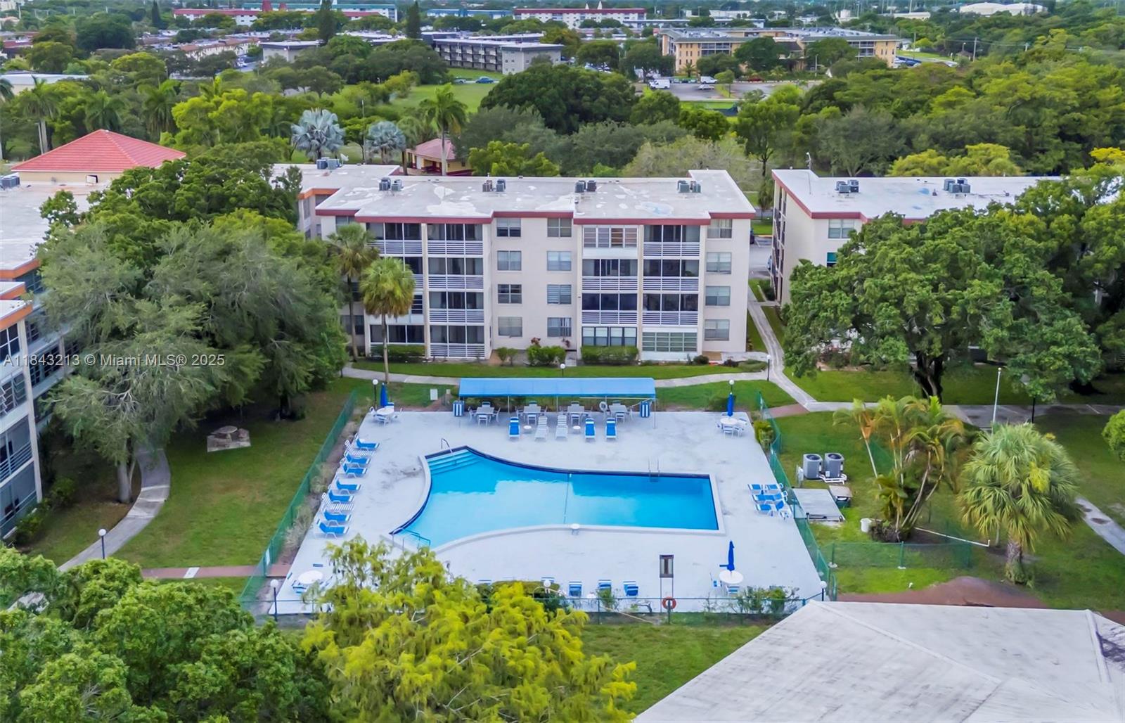 CYPRESS CHASE CONDO NO 8 - Residential