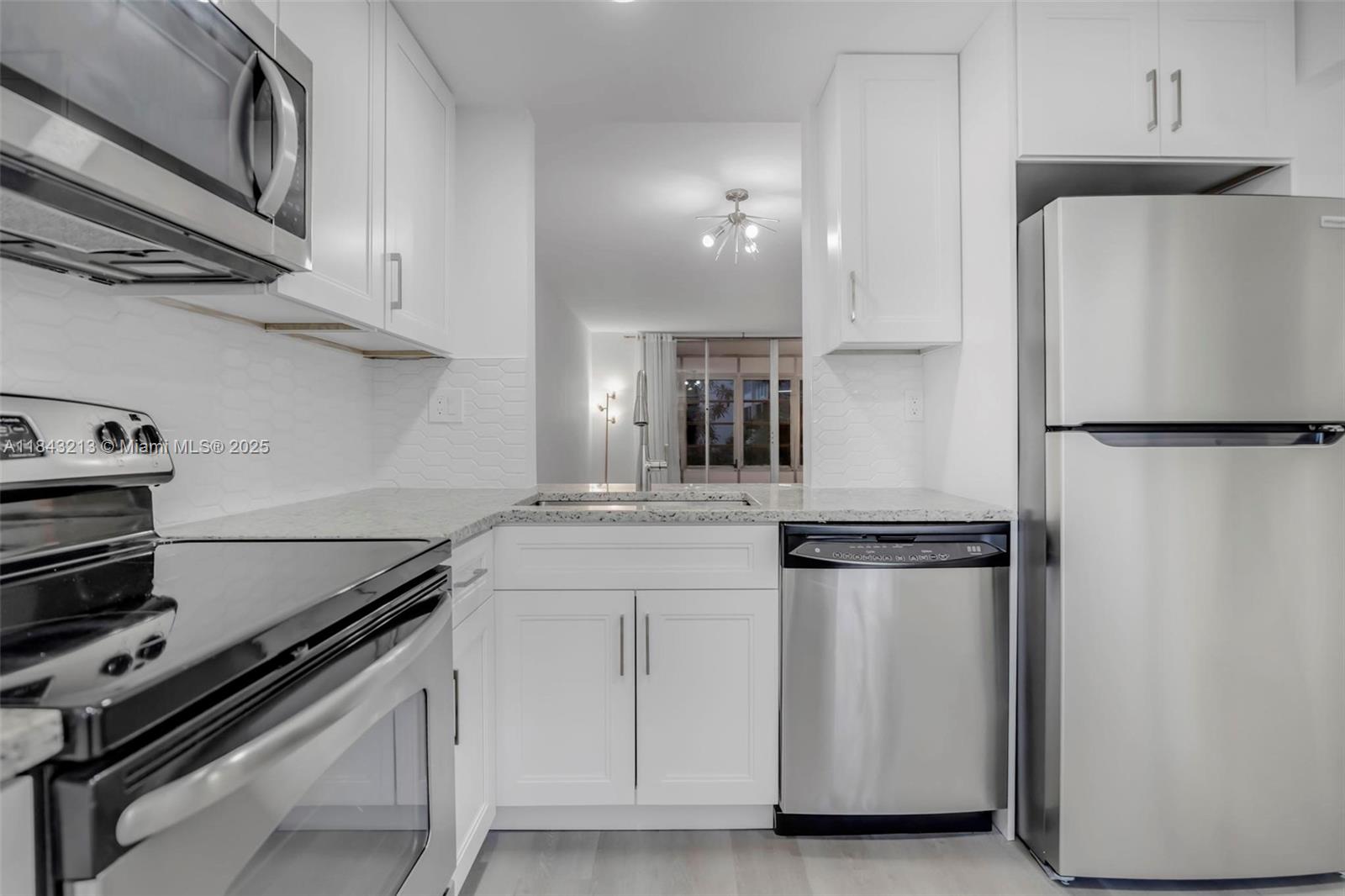 CYPRESS CHASE CONDO NO 8 - Residential