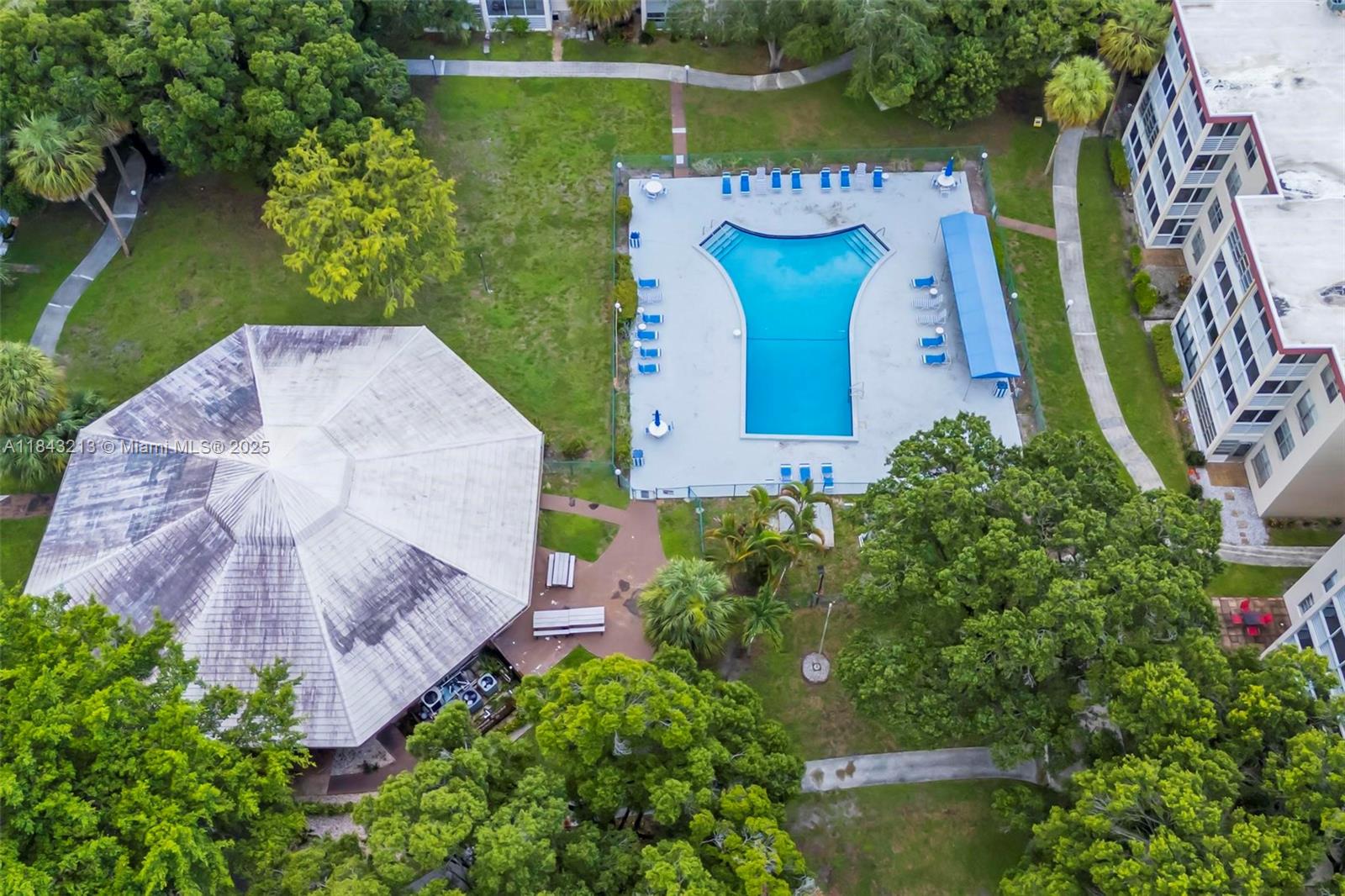 CYPRESS CHASE CONDO NO 8 - Residential