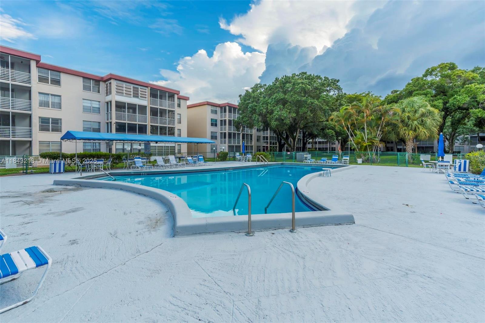 CYPRESS CHASE CONDO NO 8 - Residential