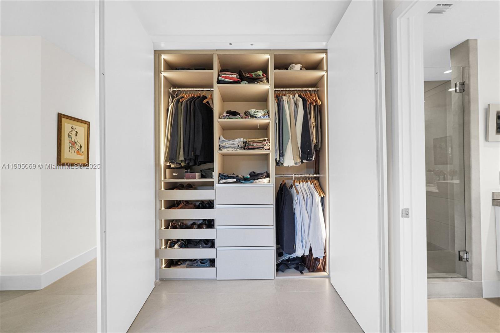 TROPICAL ISLE HOMES SUB 4 - Residential Lease