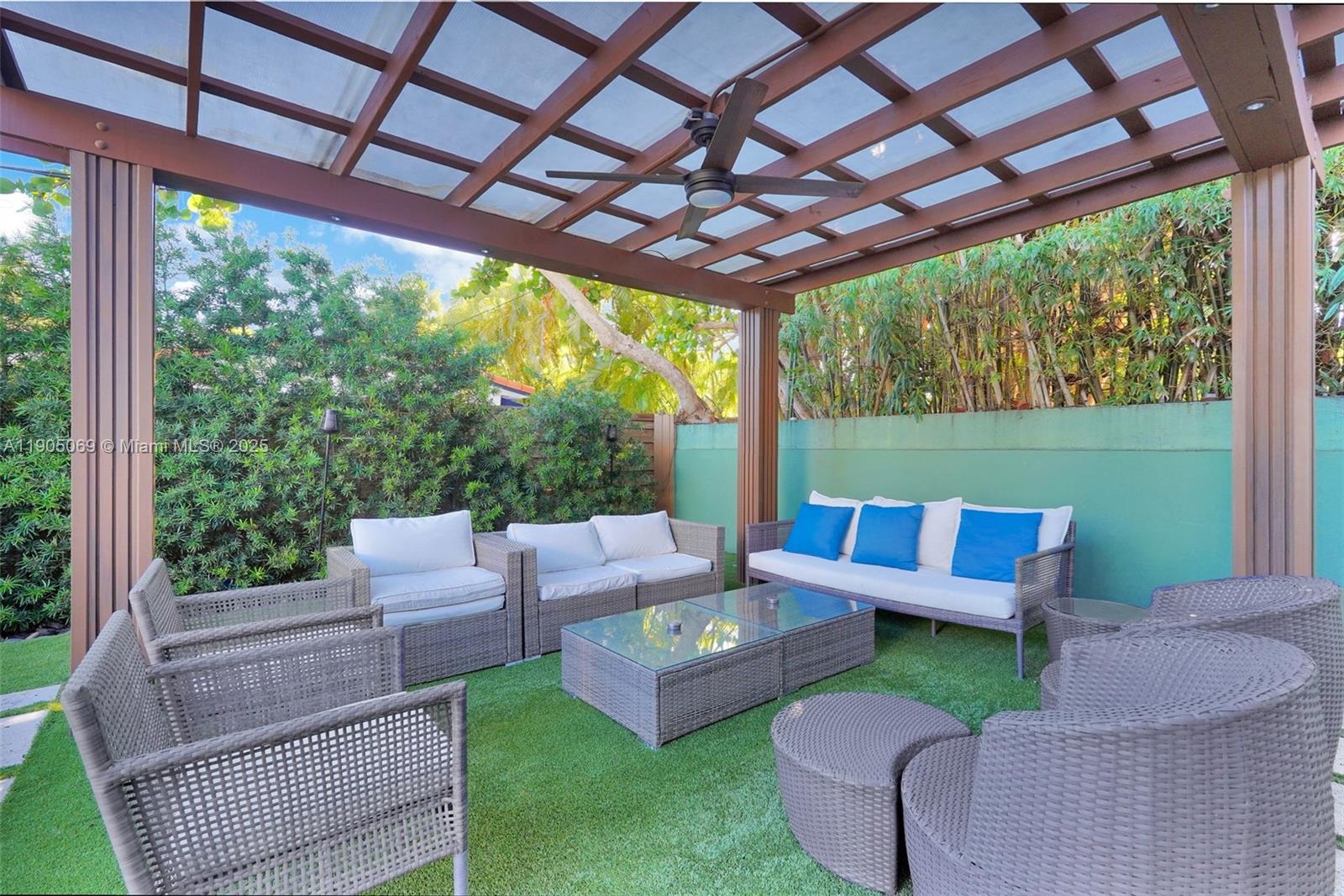 TROPICAL ISLE HOMES SUB 4 - Residential Lease